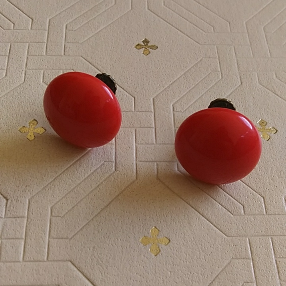 Vintage RICHELIEU retro cherry red bakelite screwback earrings bohemian boho